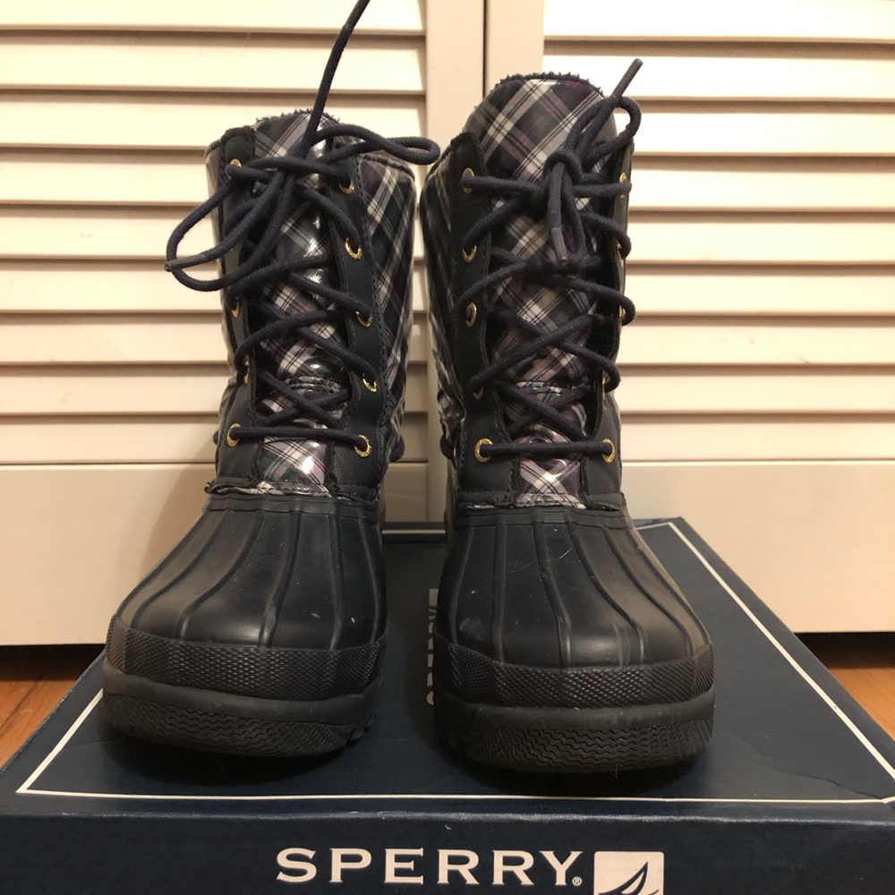 Sperry “Gosling” waterproof boot in Navy Sz. 9.5